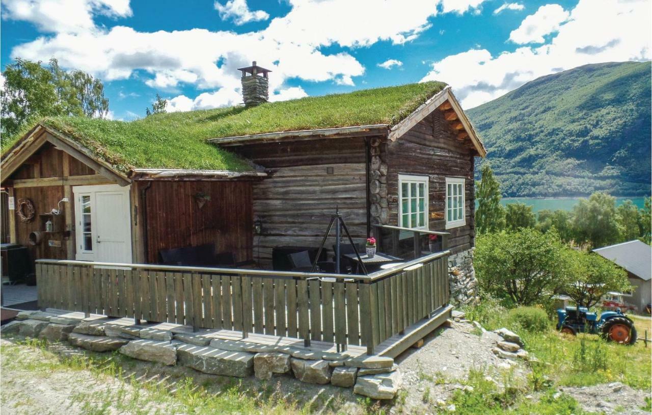 Awesome Home In Vaga With House Sea View Vågåmo Екстериор снимка