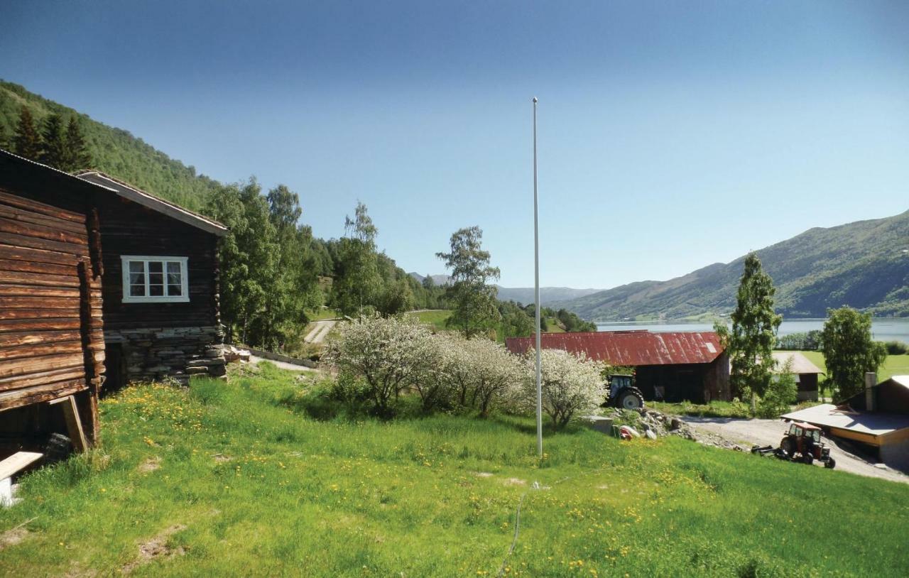 Awesome Home In Vaga With House Sea View Vågåmo Екстериор снимка